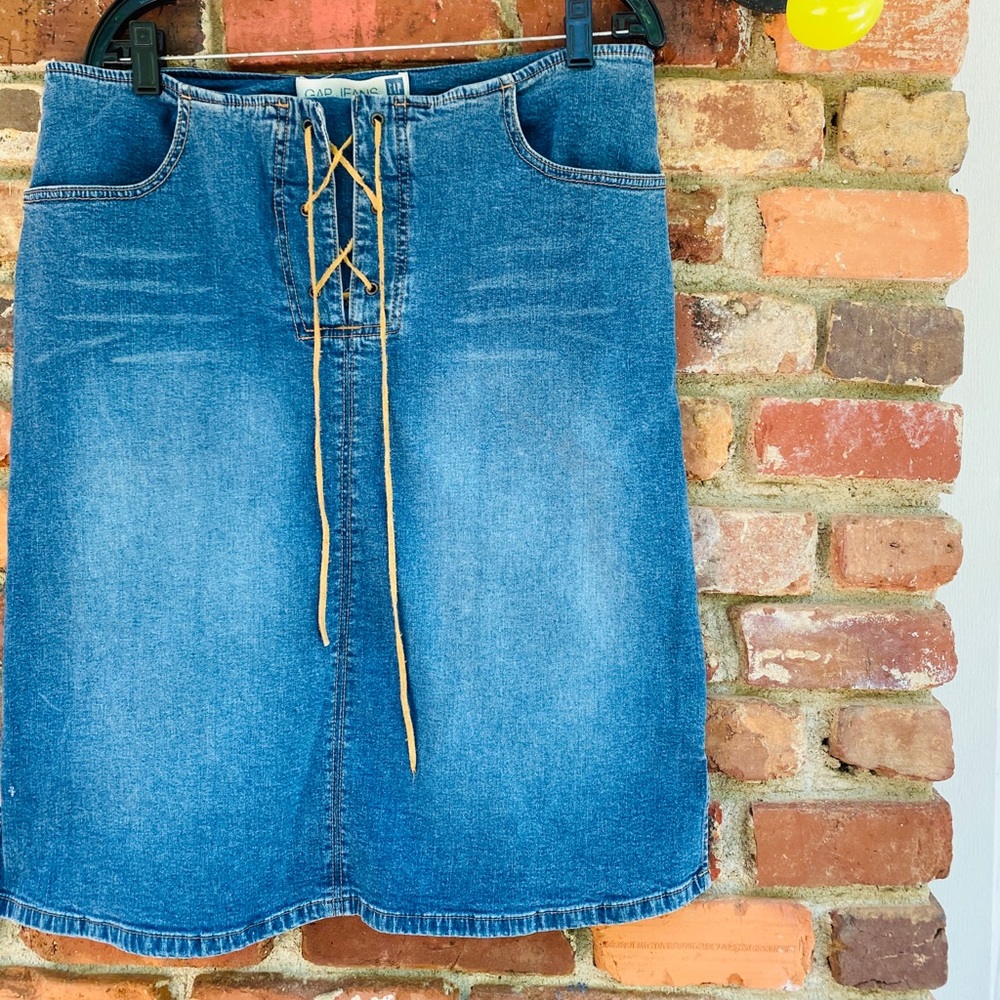 🦋Gap Jeans front lace skirt🦋